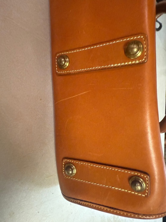 Dooney & Bourke Tan and Brown Pebbled Leather Tote VINTAGE ☦️👸🏼 - Picture 6 of 10